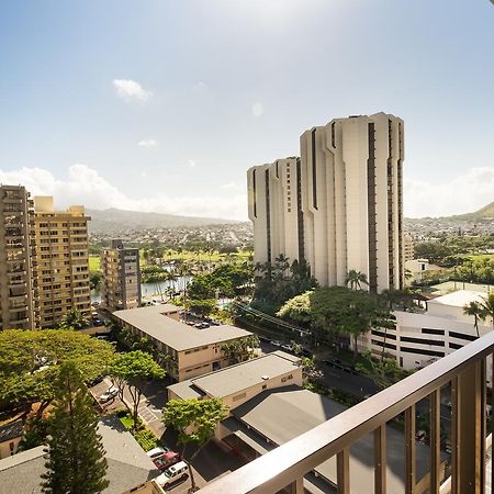 Отель Sweetwater At Waikiki Гонолулу Экстерьер фото