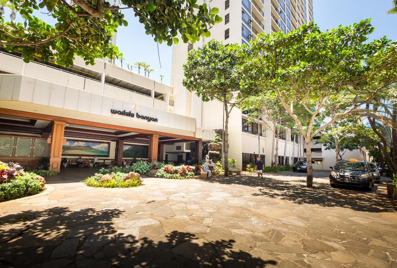 Отель Sweetwater At Waikiki Гонолулу Экстерьер фото