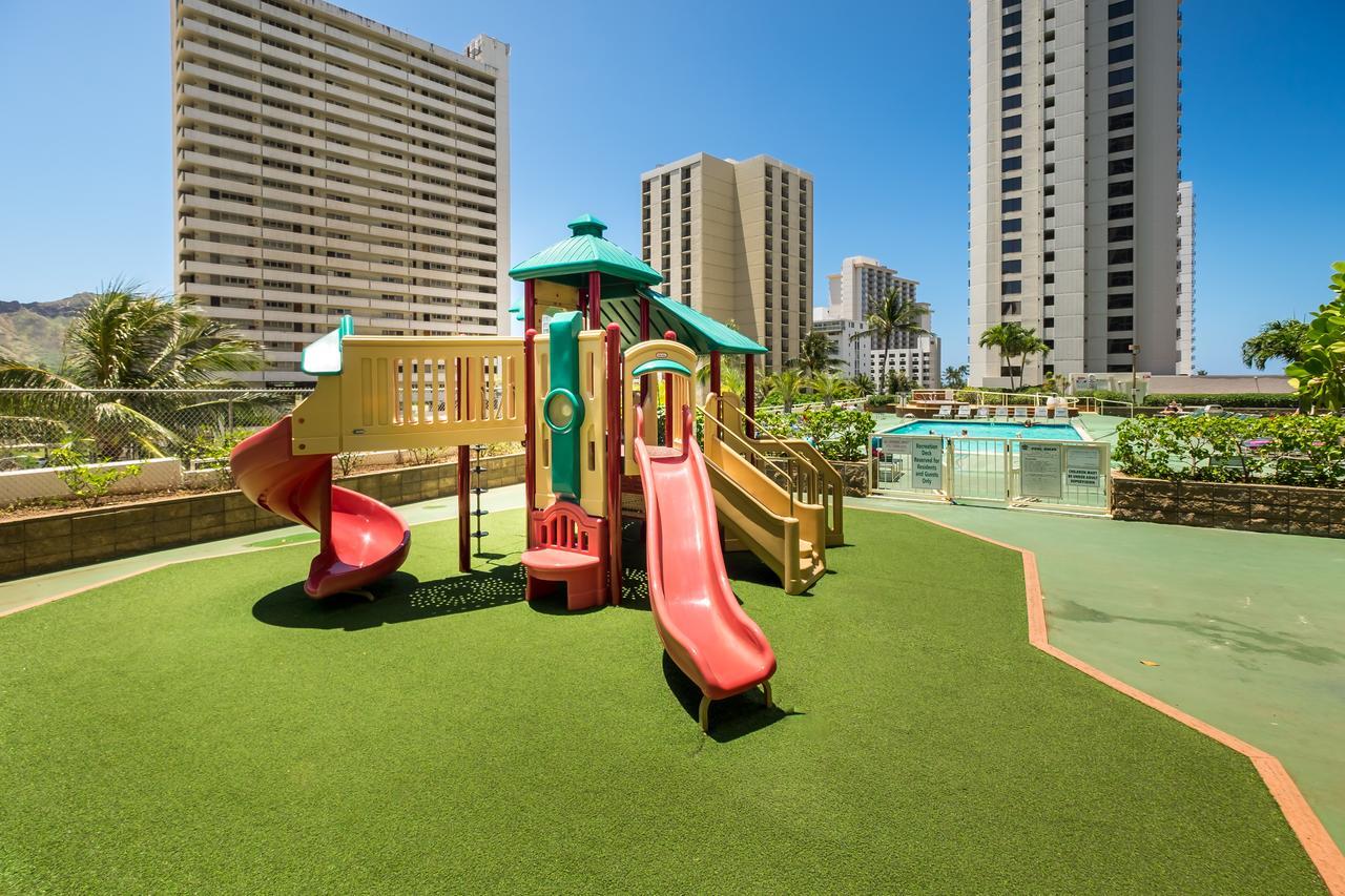 Отель Sweetwater At Waikiki Гонолулу Экстерьер фото